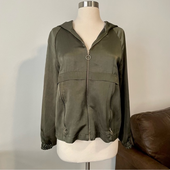 Zara Green Satin Bomber - Picture 2 of 8